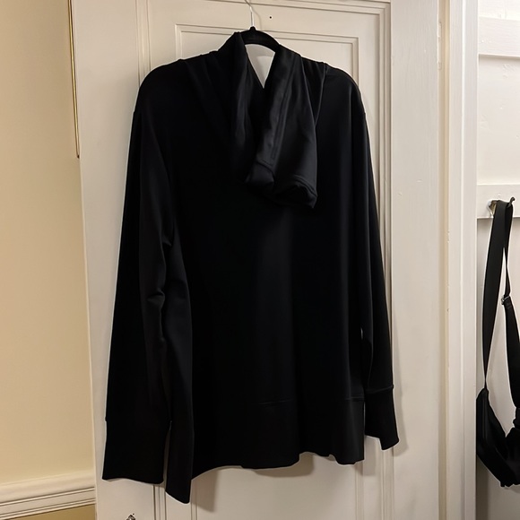 NWT black zip up sweatshirt with bronze detailing - Picture 2 of 4